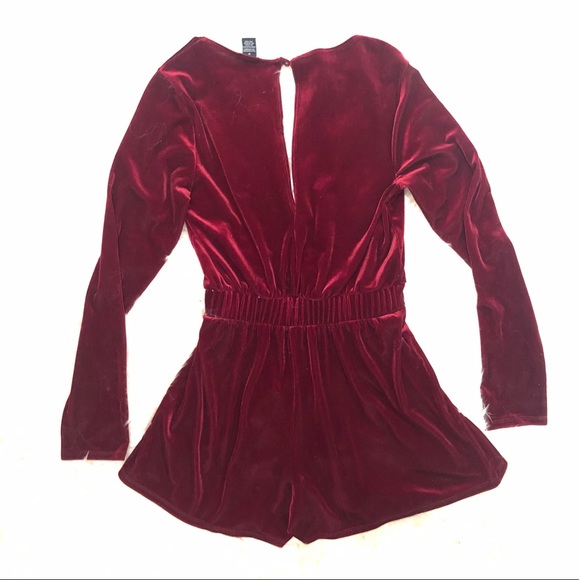 HOST PICK! ❤️💃🏾Red velvet Romper Rue 21 M - Picture 6 of 6